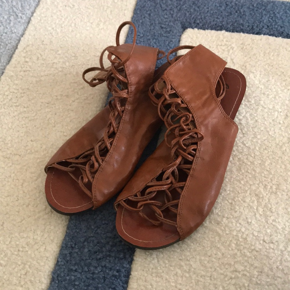 Brown Sandler’s with laces